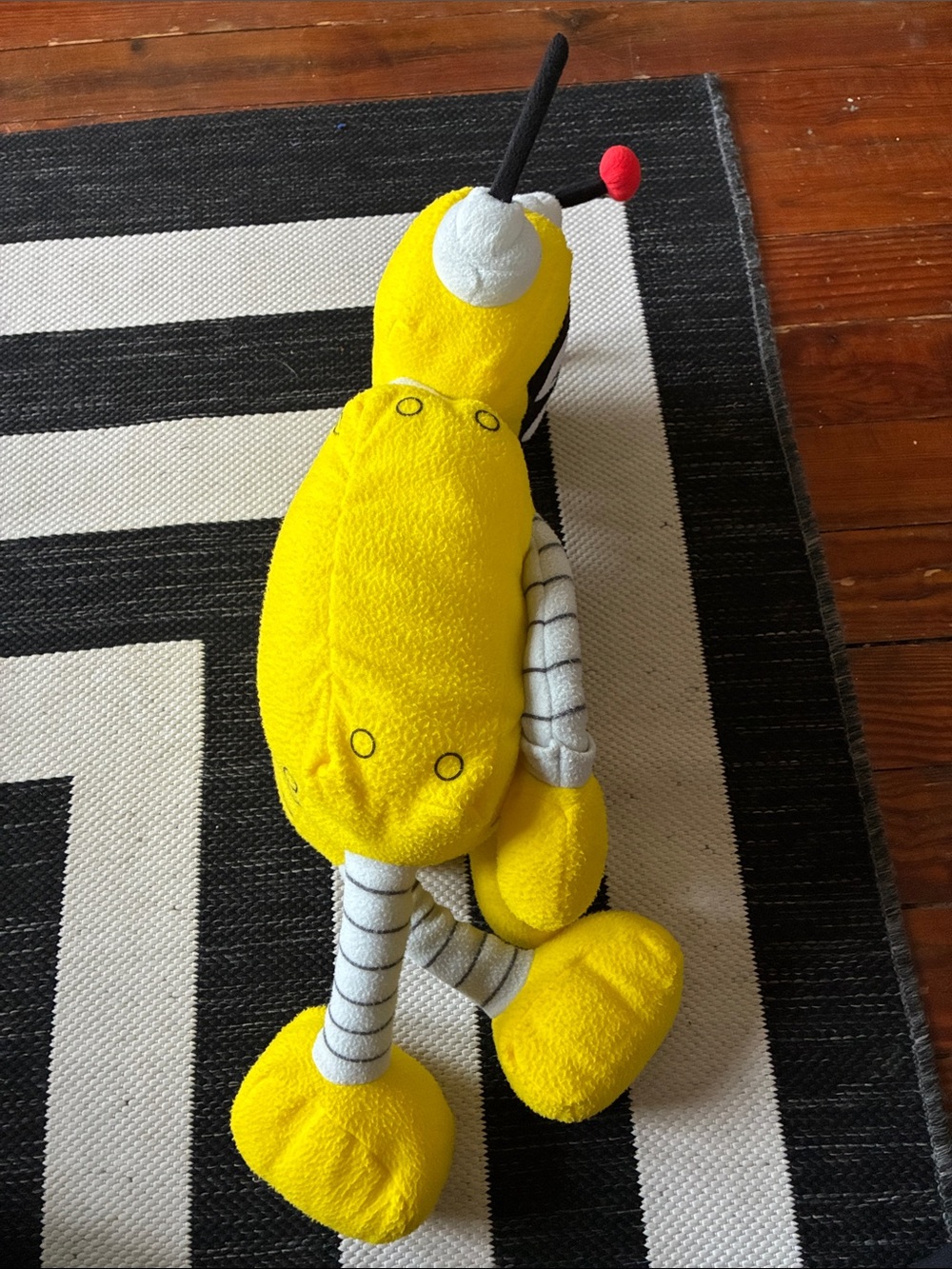 Yo Gaba Gaba Yellow Robot and Red Cyclops Plush Toy/Backpack - Picture 5 of 16